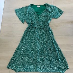 Polka green dress - size M - very good condition